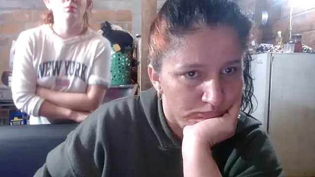 Sra Angelina online show from April 15, 2026, 3:13 am