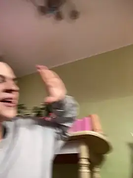 Dona Mafia online show from March 4, 2026, 7:14 am