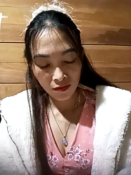 Snapshot of Soursop-op chatting on November 14, 2025, 1:43 pm Soursop-op online show from November 14, 2025, 1:43 pm