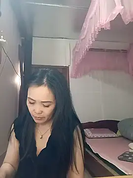 Snapshot of Feeling-hot chatting on February 5, 2026, 7:35 am Feeling-hot online show from February 5, 2026, 7:35 am