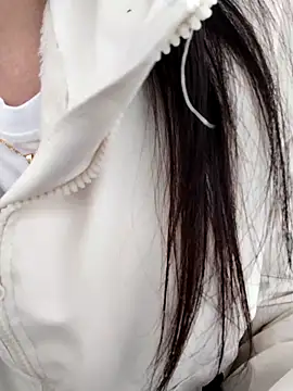 Feeling-hot online show from March 7, 2026, 9:39 am