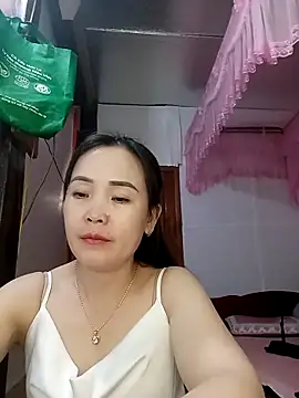 Feeling-hot online show from March 15, 2026, 4:51 am