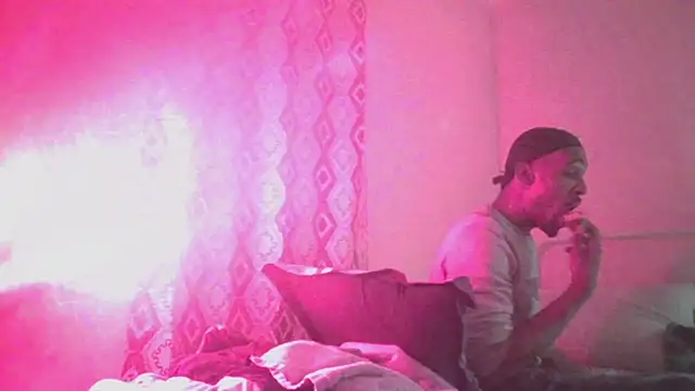 thatsmynega online show from November 11, 2025, 4:23 am