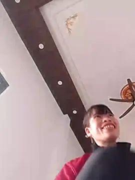 Snapshot of Nhi-2k chatting on November 10, 2025, 8:13 am Nhi-2k online show from November 10, 2025, 8:13 am