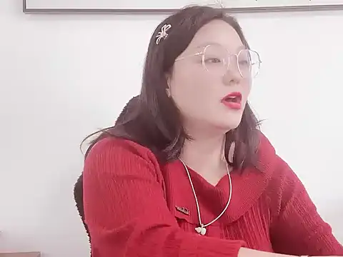 Snapshot of Lydia-Wei chatting on November 14, 2025, 6:45 am Lydia-Wei online show from November 14, 2025, 6:45 am