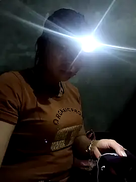 vangkt-cute online show from February 23, 2026, 5:54 pm