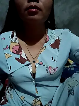 vangkt-cute online show from April 1, 2026, 8:39 pm