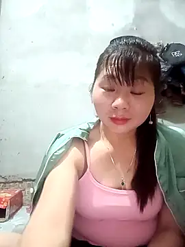 vangkt-cute online show from April 4, 2026, 6:27 pm