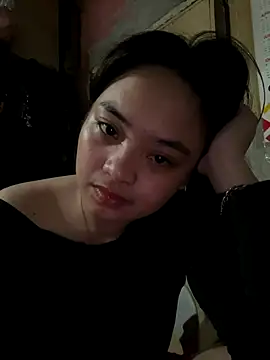 pinayyours18 online show from November 19, 2025, 1:27 am