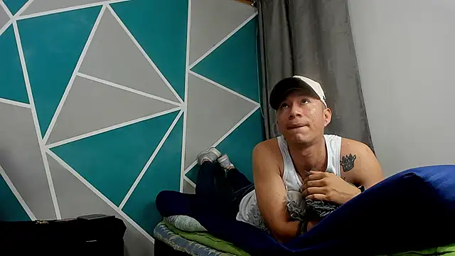 Stiven gutierrez online show from November 11, 2025, 11:21 am