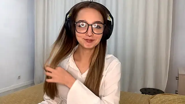 HoaPatton online show from November 11, 2025, 10:04 am