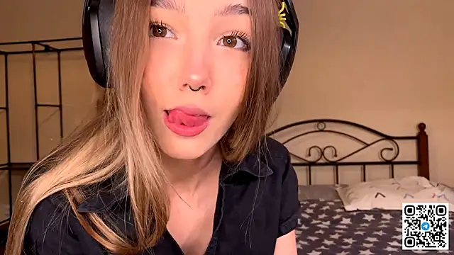 HoaPatton online show from November 23, 2025, 11:21 am