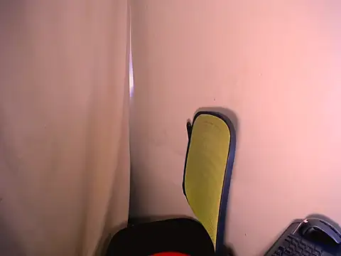 Snapshot of velvetviper06 chatting on April 11, 2026, 5:01 am velvetviper06 online show from April 11, 2026, 5:01 am