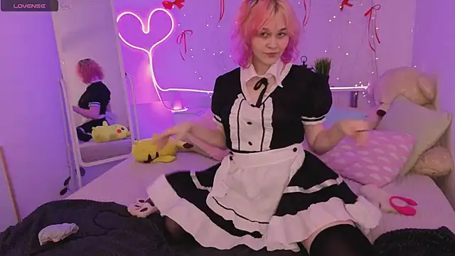 Snapshot of Awawrin chatting on March 13, 2026, 8:37 pm Awawrin online show from March 13, 2026, 8:37 pm