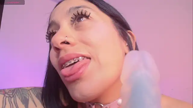 Millie bobby online show from April 18, 2026, 7:07 pm