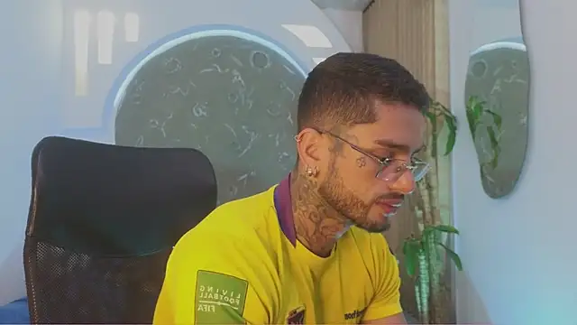 Snapshot of Alanrodgers chatting on March 25, 2026, 12:22 pm Alanrodgers online show from March 25, 2026, 12:22 pm