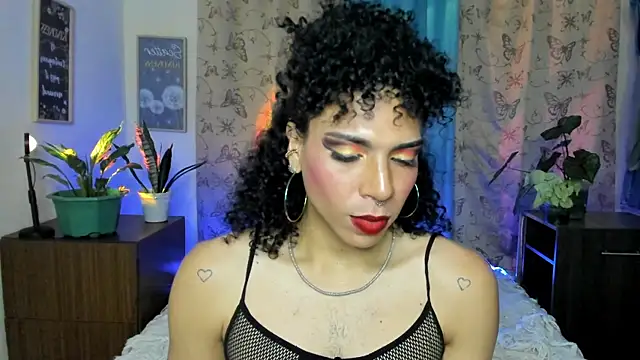 Angel White25 online show from December 3, 2025, 12:07 am