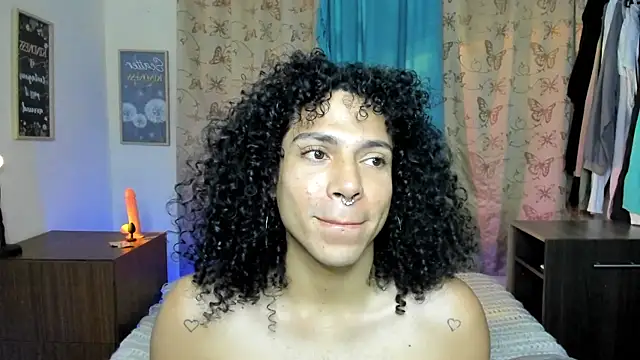 Angel White25 online show from January 7, 2026, 10:12 pm