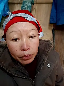 girl-hot2x online show from January 7, 2026, 6:05 am