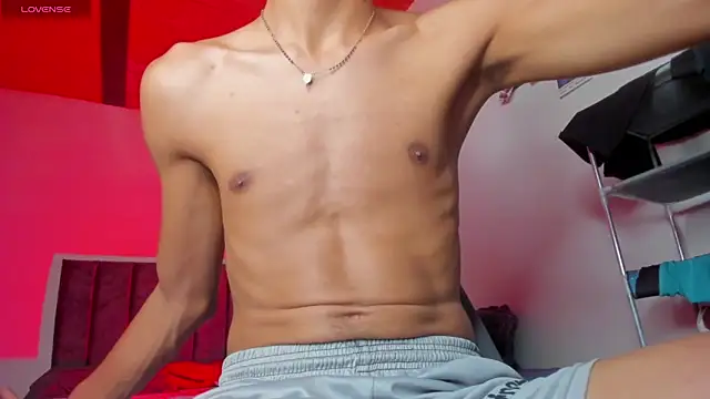 yesua28 online show from April 13, 2026, 4:29 am