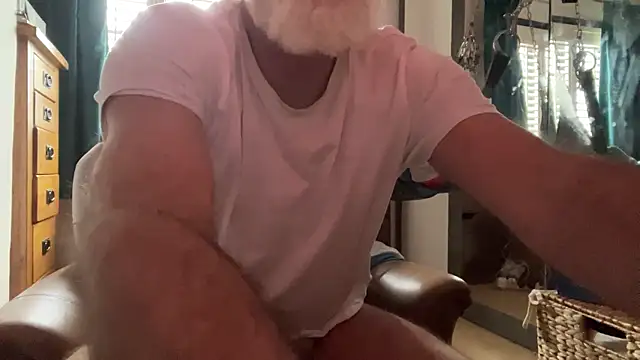 LeatherSdaddy online show from April 1, 2026, 2:14 pm