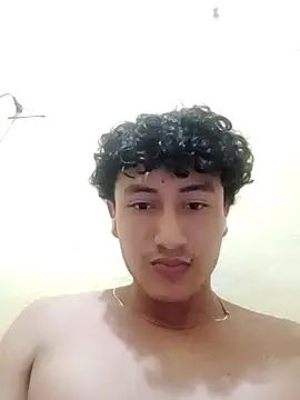 Snapshot of Novato_o chatting on March 13, 2026, 5:36 am Novato o online show from March 13, 2026, 5:36 am