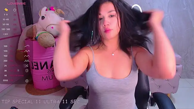 Violetta jhonson a online show from January 16, 2026, 3:43 am