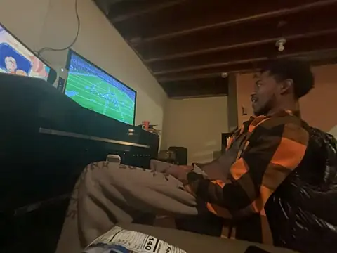 100blkdav online show from April 21, 2026, 4:30 am