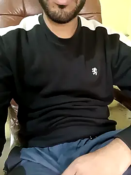 Snapshot of hotyyyyjonny chatting on March 18, 2026, 6:38 am hotyyyyjonny online show from March 18, 2026, 6:38 am