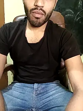 Snapshot of hotyyyyjonny chatting on March 27, 2026, 12:49 pm hotyyyyjonny online show from March 27, 2026, 12:49 pm