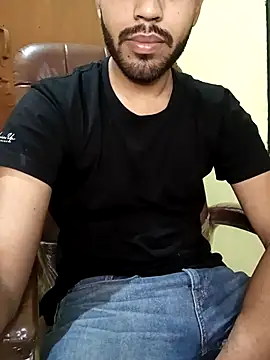 Snapshot of hotyyyyjonny chatting on March 29, 2026, 6:13 am hotyyyyjonny online show from March 29, 2026, 6:13 am