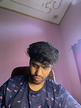 hotyyyyjonny online show from July 5, 2026, 4:07 am