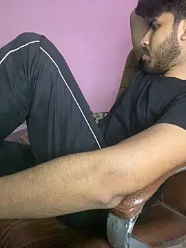 hotyyyyjonny online show from July 5, 2026, 4:25 pm