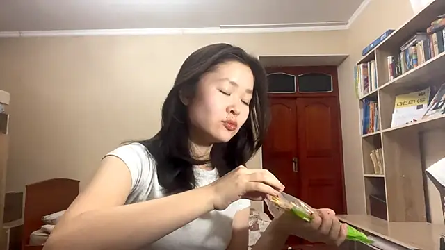 HuldaKye online show from January 15, 2026, 2:32 pm