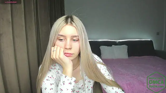 Olivia1Taylor1 online show from January 15, 2026, 1:48 pm