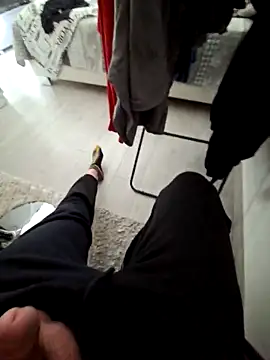 Robesz1982 online show from March 14, 2026, 7:36 am