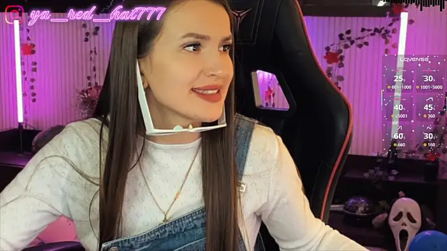 -RED HAT- online show from April 12, 2026, 5:34 am