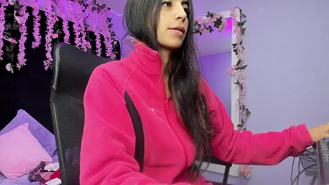 Noah Jonhs online show from December 1, 2025, 12:32 pm