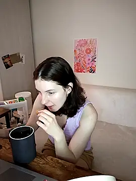 Snapshot of v_crizis324 chatting on February 18, 2026, 2:24 pm v crizis324 online show from February 18, 2026, 2:24 pm