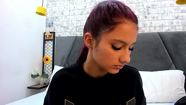 Maray Lous online show from November 28, 2025, 8:33 pm