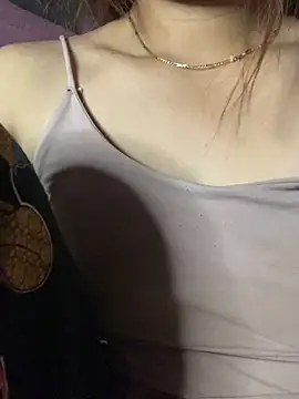 Snapshot of Winnie-sexy chatting on June 17, 2026, 9:49 pm Winnie-sexy online show from June 17, 2026, 9:49 pm