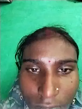 Big Lovexx online show from November 17, 2025, 5:35 am