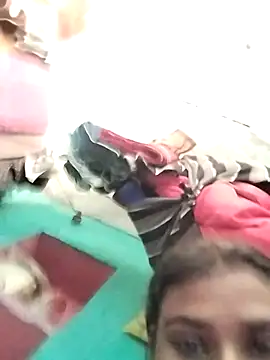 Big Lovexx online show from April 3, 2026, 6:33 am