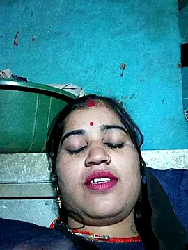 Snapshot of Hot_kamla chatting on November 17, 2025, 2:01 pm Hot kamla online show from November 17, 2025, 2:01 pm