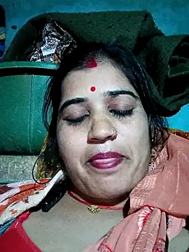 Snapshot of Hot_kamla chatting on December 3, 2025, 4:05 pm Hot kamla online show from December 3, 2025, 4:05 pm