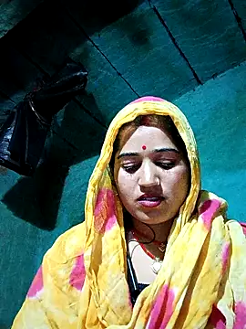 Snapshot of Hot_kamla chatting on December 21, 2025, 2:35 pm Hot kamla online show from December 21, 2025, 2:35 pm