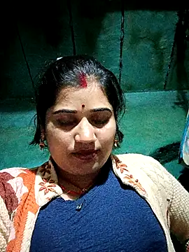 Snapshot of Hot_kamla chatting on February 4, 2026, 8:14 pm Hot kamla online show from February 4, 2026, 8:14 pm