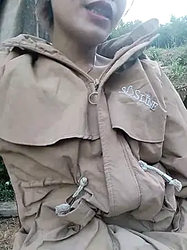 Snapshot of gugu0022 chatting on November 30, 2025, 1:20 am gugu0022 online show from November 30, 2025, 1:20 am