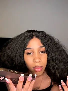 Weendolyn  online show from December 1, 2025, 4:17 am