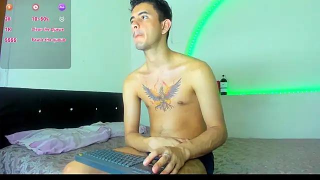 kaiborman00 online show from January 18, 2026, 11:25 am